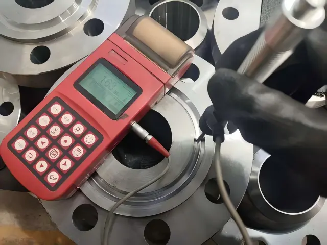 Dimensional inspection of industrial metal components